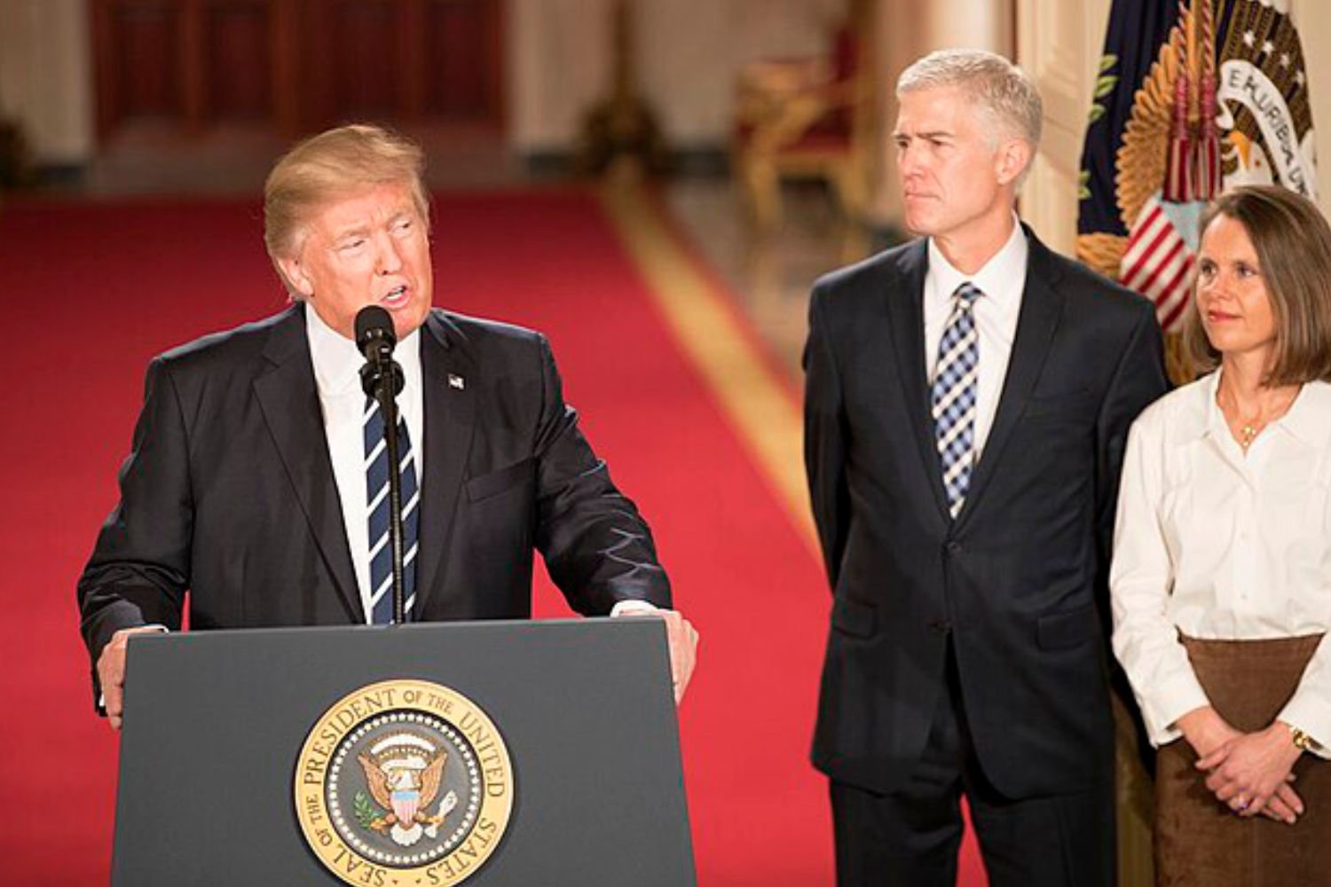 Droits douaniers: Trump attaque, l'Europe en quête de solutions Droits douaniers: Trump attaque, l'Europe en quête de solutions