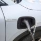 Recharger une voiture électrique : plus rapide qu'un plein d'essence