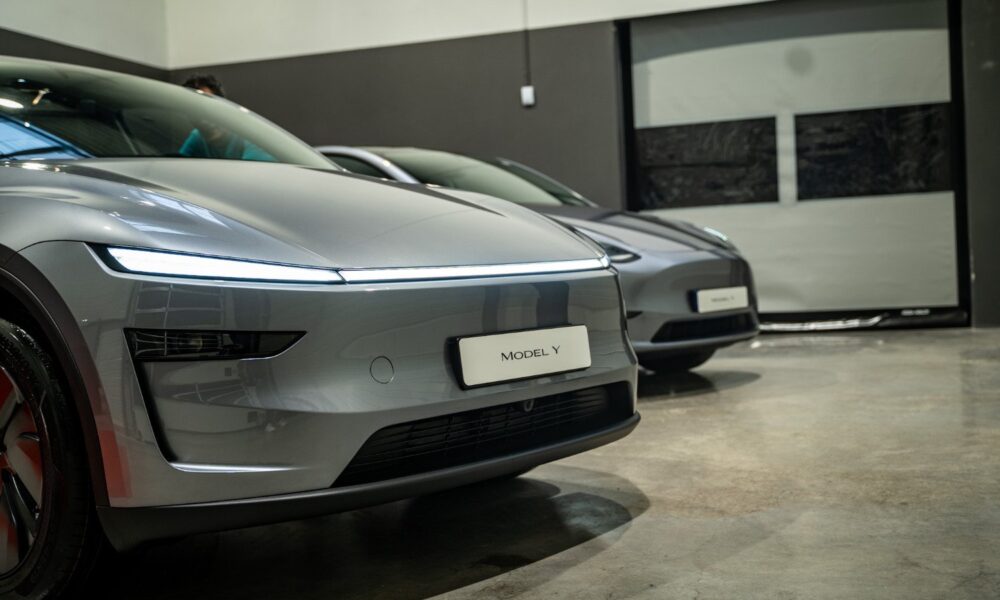 Tesla exclue d'un salon automobile à la dernière minute : les raisons