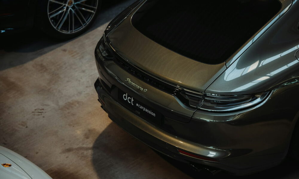 Voiture de Lacazette : Ses bijoux automobiles à découvrir