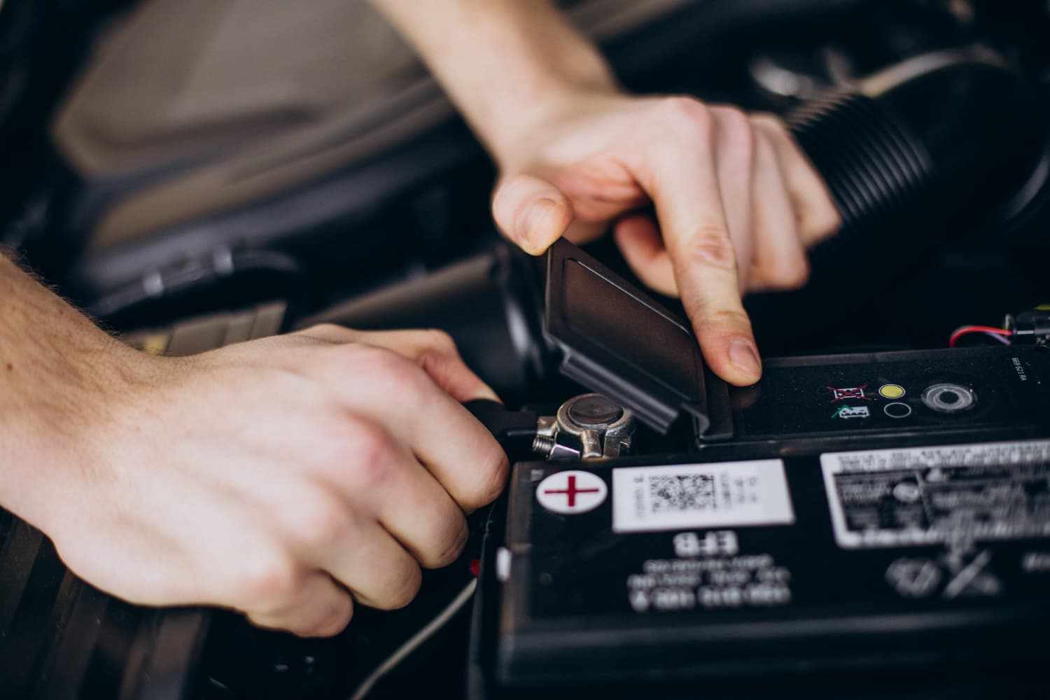 Comment choisir la meilleure batterie pour votre Renault Clio 4 ? L’importance du choix d’une batterie pour Renault Clio 4 : Hélium versus conventionnelle