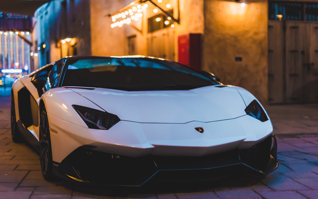 La supercar hallucinante de Presnel Kimpembe dévoilée La voiture extravagante de Presnel Kimpembe, joueur du Paris Saint-Germain