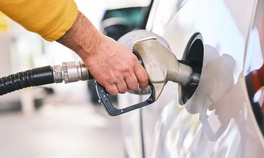 Station essence : impossible de bloquer le pistolet à carburant, pourquoi ?