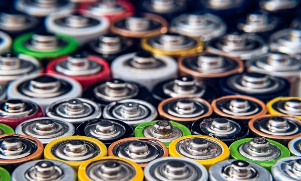 Sulfure: La solution d'une startup pour tripler l'autonomie des batteries EV