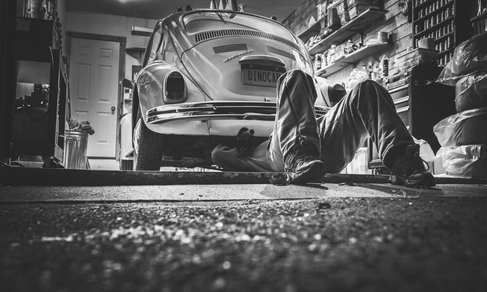 Entretien automobile : inspections régulières, fixations sécurisées pour une fiabilité maximale