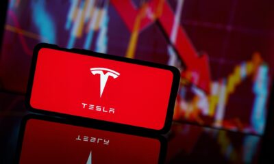 Krach imminent ? Un investisseur historique de Tesla vend tout et explique