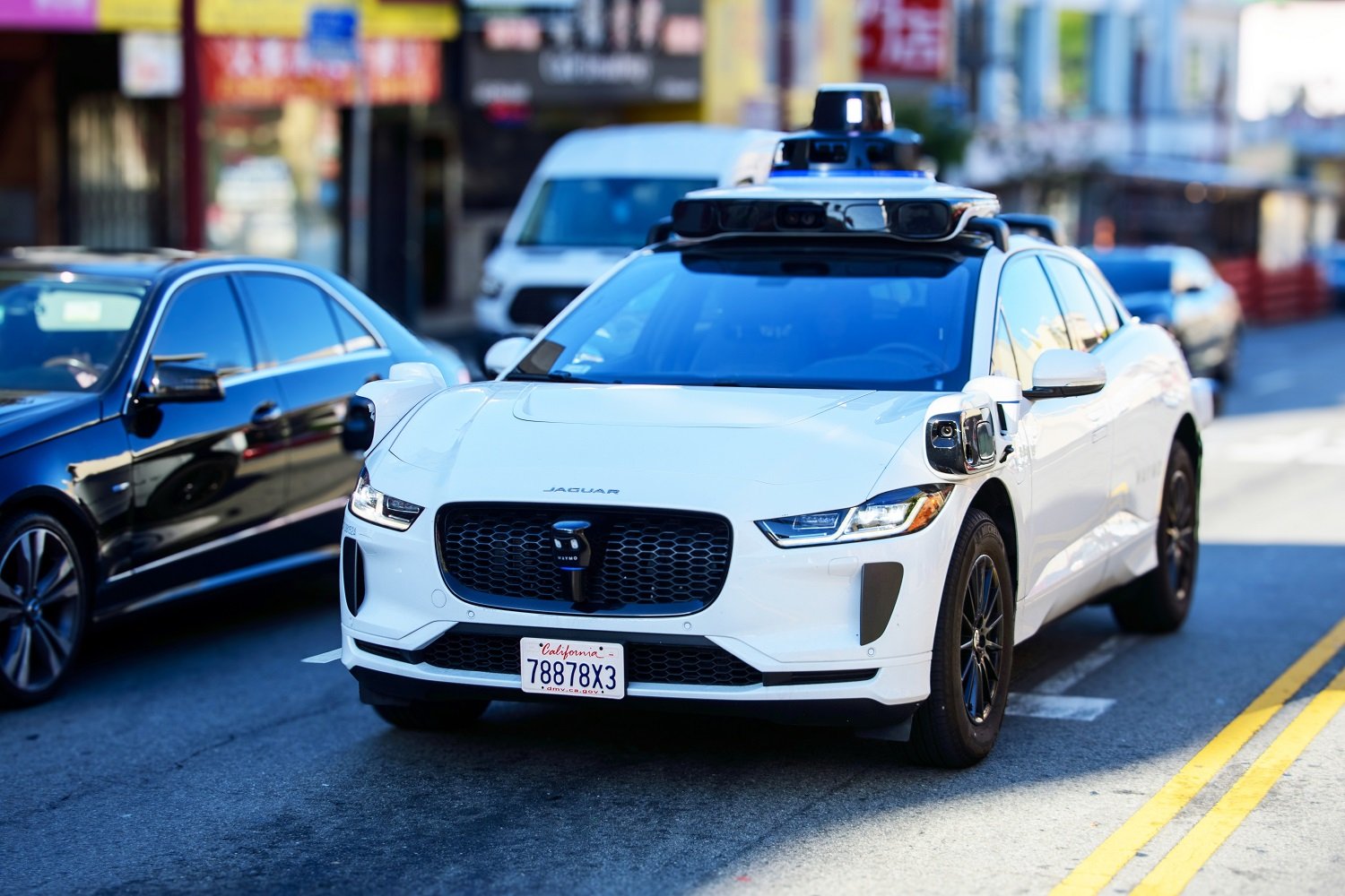 "Les robotaxis dépassent déjà les humains sur Uber" : lancement spectaculaire "Les robotaxis dépassent déjà les humains sur Uber" : lancement spectaculaire