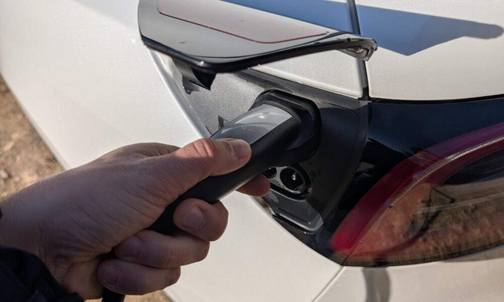 Pourquoi les conducteurs électriques favorisent les Superchargeurs Tesla : 1 chiffre