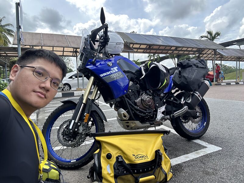 Rencontrez Bing Ang: Le motard intrépide voyageant seul de Malaisie à Londres