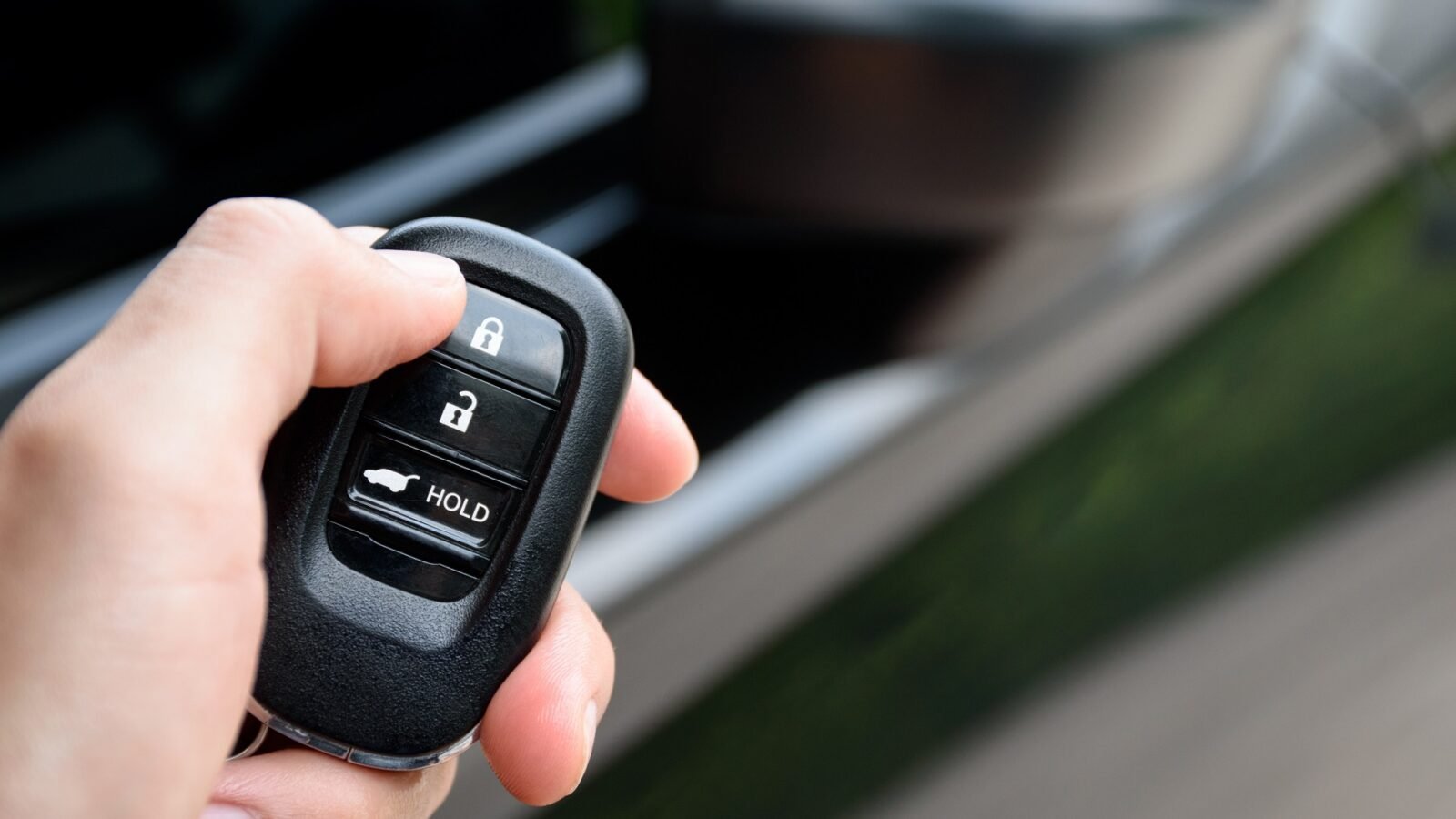 Ces automobilistes placent leurs clés dans le micro-ondes pour une raison Ces automobilistes placent leurs clés dans le micro-ondes pour une raison