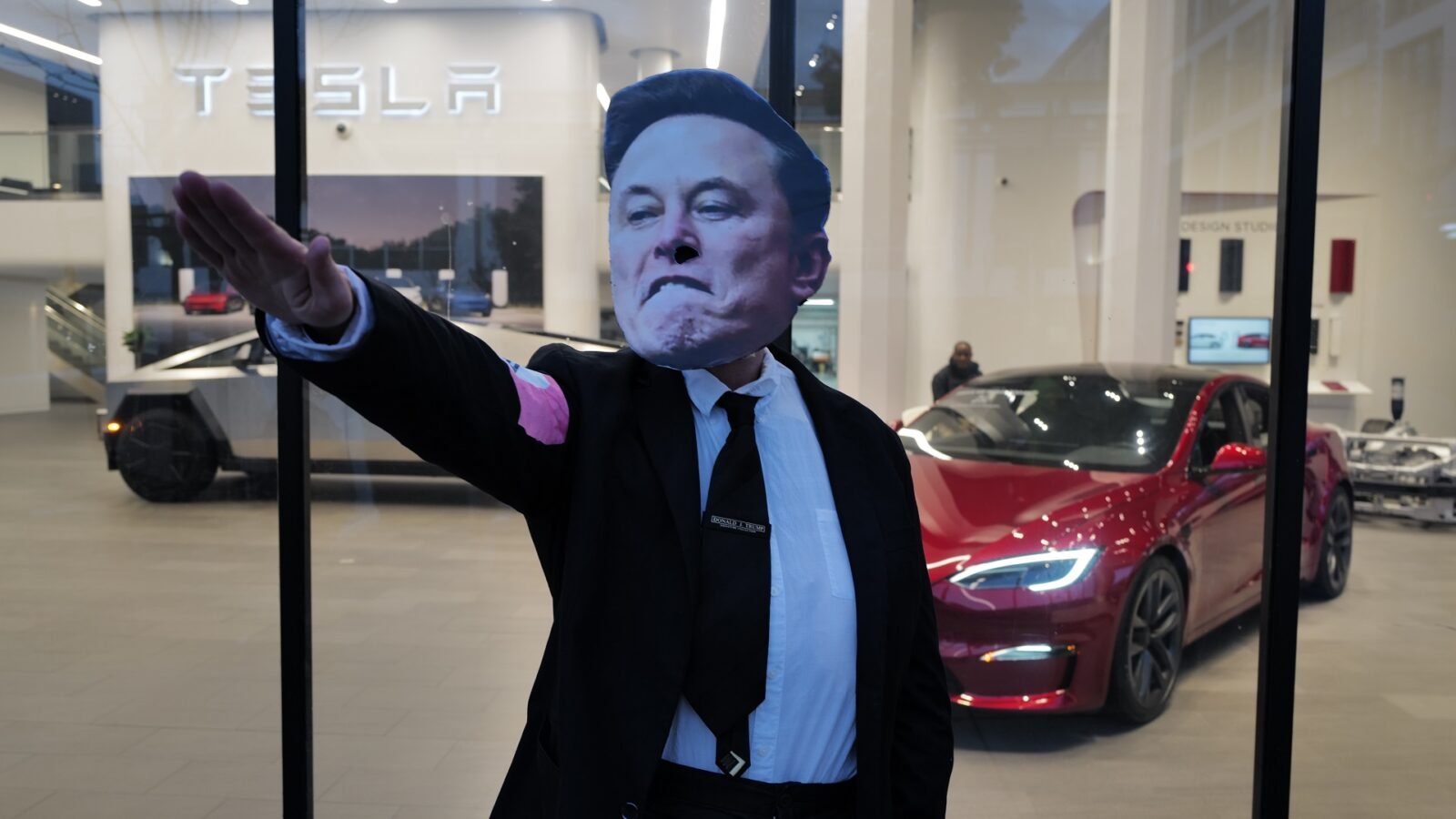 Propriétaires Tesla désespérés : l'impact Musk sur la chute des prix indéniable Pari contre Tesla et Musk : un casse du siècle à 4 milliards de dollars