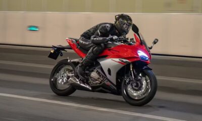 QJ Motor dévoile la SRK 500 RA avec transmission automatique