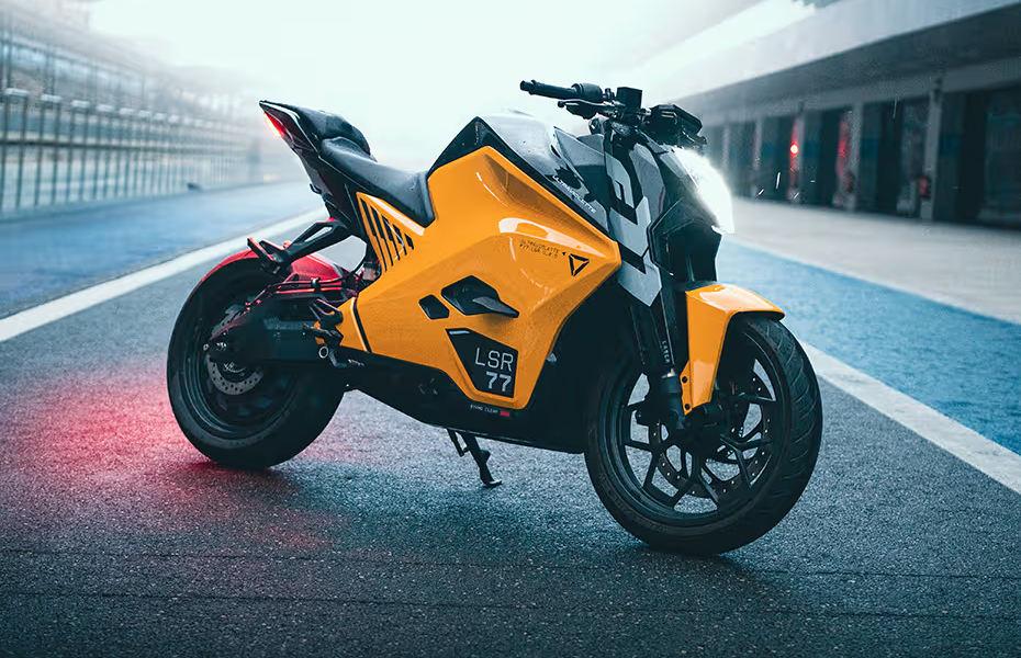 Ultraviolette lance ses motos électriques F77 partout en Europe