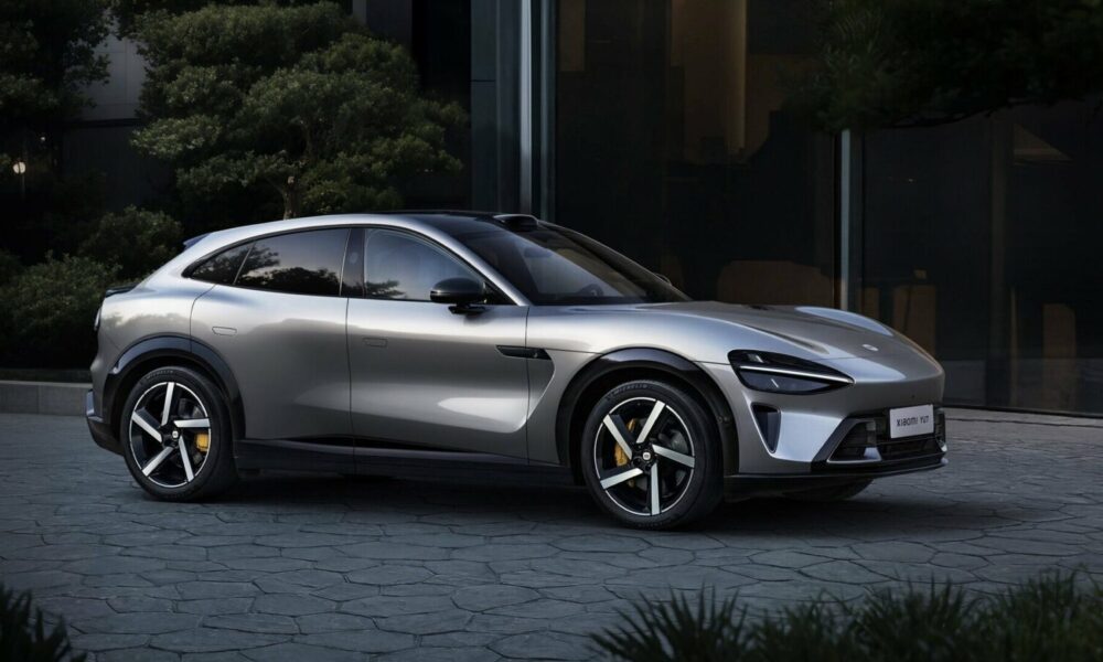 Réécris le titre suivant en ne dépassant pas les 80 caractères mais qui ne peut pas faire moins de 50 caractères. Utilises les mots clés les plus important en premier. titre à réécrire  :
Les voitures électriques Xiaomi n’arriveront pas en France avant cette date
ne repond que le titre