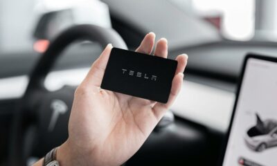 Réécris le titre suivant en ne dépassant pas les 80 caractères mais qui ne peut pas faire moins de 50 caractères. Utilises les mots clés les plus important en premier. titre à réécrire  :
Tesla : ce prototype repéré en Californie serait-il le vrai modèle « low cost » tant attendu ?
ne repond que le titre