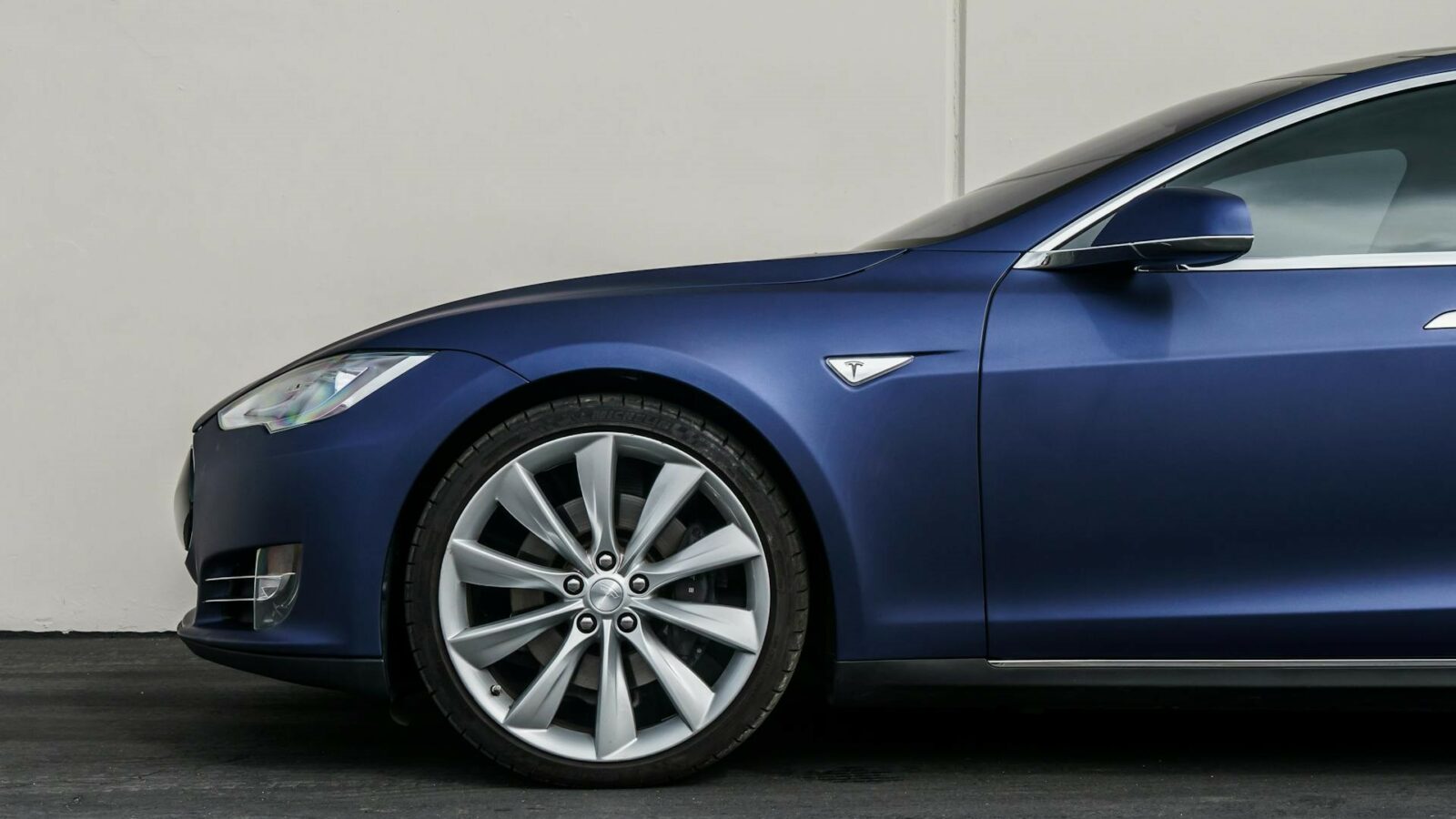 Conduite autonome : la menace judiciaire explosive pour Tesla Réécris le titre suivant en ne dépassant pas les 80 caractères mais qui ne peut pas faire moins de 50 caractères. Utilises les mots clés les plus important en premier. titre à réécrire :
Conduite autonome : la bombe judiciaire qui menace Tesla
ne repond que le titre