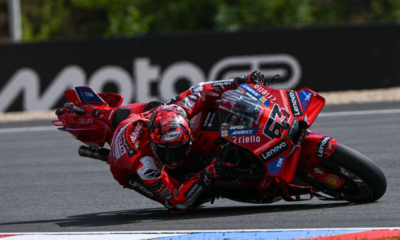 Bagnaia décroche la première pole 2025 tandis que Marquez chute à Brno