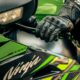 L'importance du port de gants pour la conduite de moto