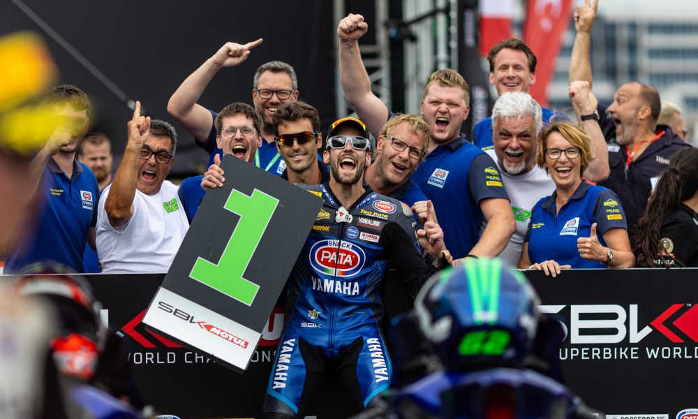 Stefano Manzi domine en Hongrie et consolide son avance en WorldSSP
