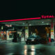 Total, malgré la crise, affiche confiance et investissements records