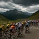 les coureurs du tour de France 2025 en montagne