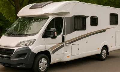 Camping-car d'occasion à vendre suite à décès ou divorce, stationné sur une route paisible