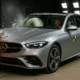 une merdeces classe E qui passe au crash test