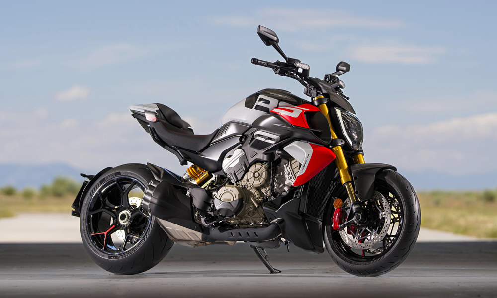 Márquez & Ducati Dévoilent la Puissante Diavel V4 RS