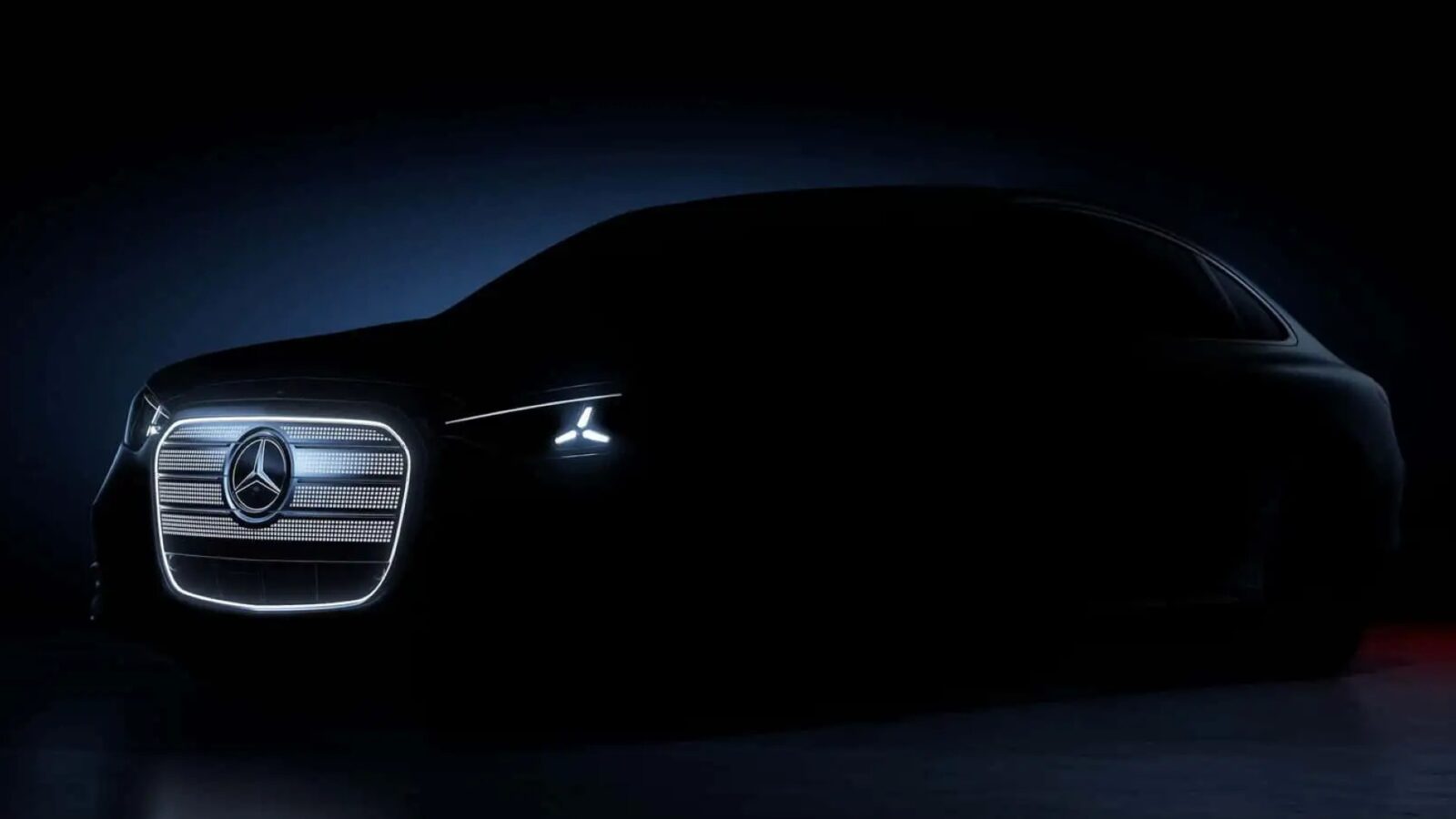 Nouvelle Mercedes Classe C électrique: calandre imposante et autonomie XXL