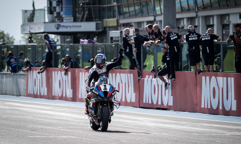 Razgatlioglu triomphe à Magny-Cours et consolide sa position en WorldSBK