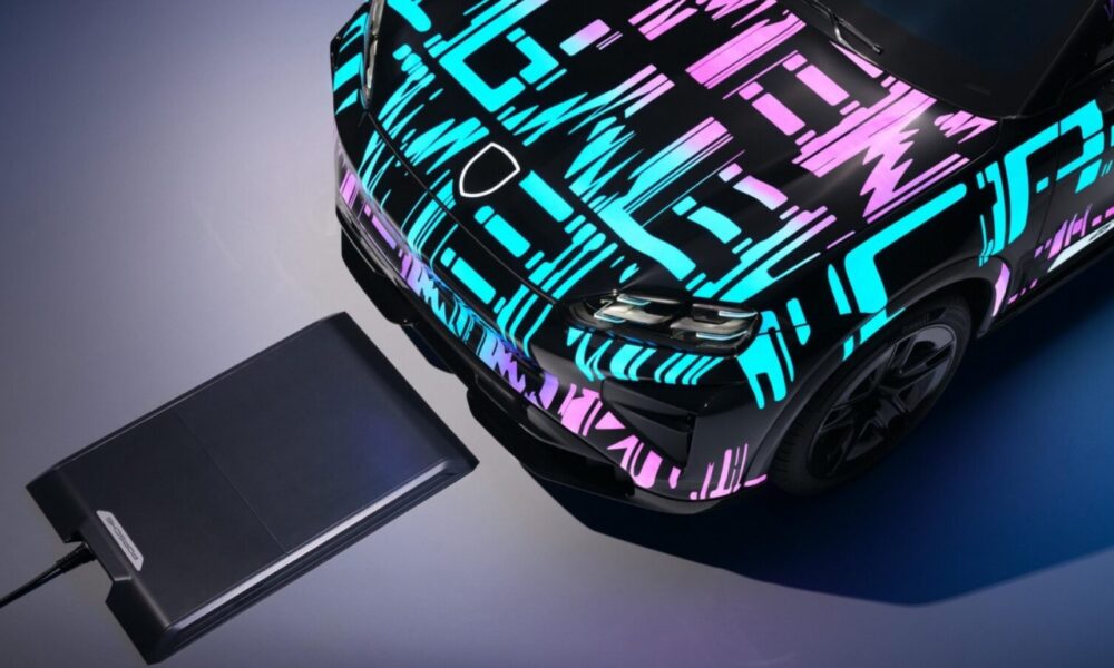 Recharge sans-fil inédite pour le Cayenne électrique de Porsche