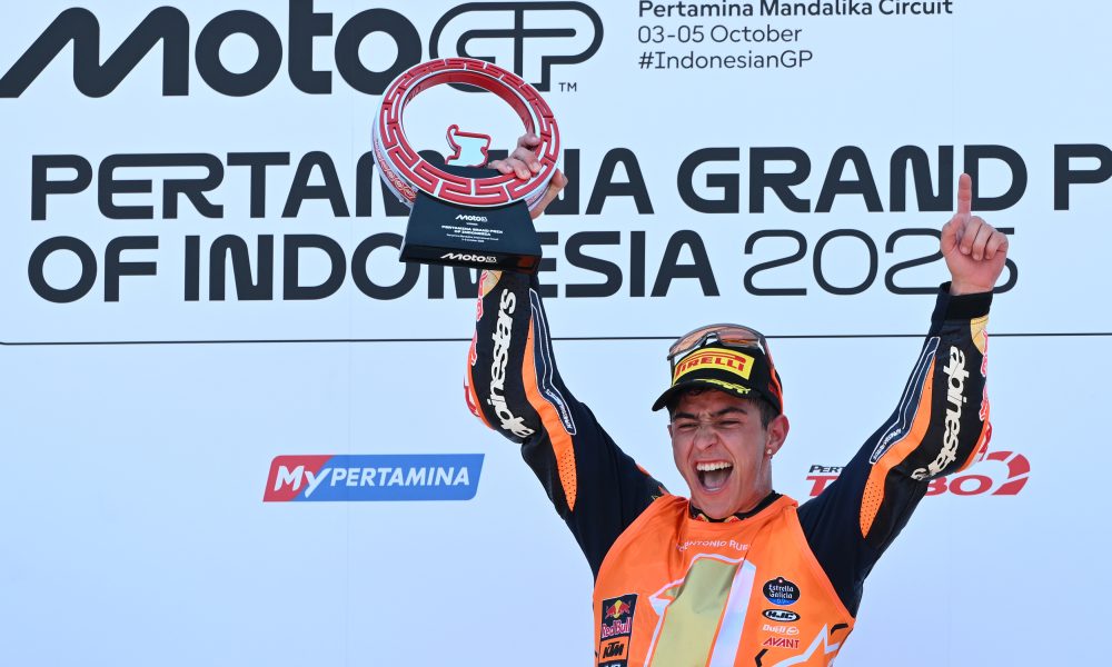 Rueda sacré Champion du Monde Moto3 2025 après sa victoire en Indonésie