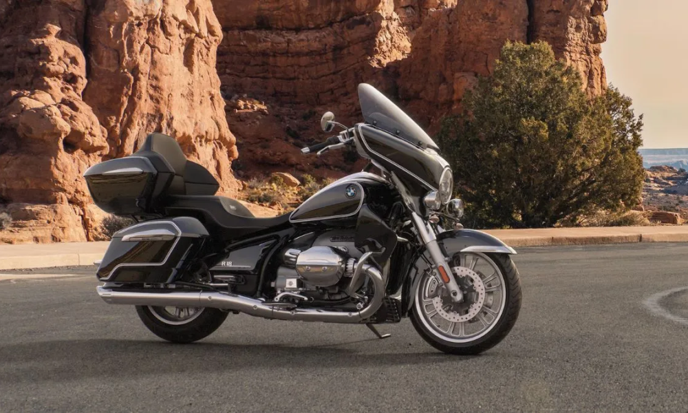 BMW R18 signée par le Pape François vendue pour œuvre caritative