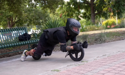 Combinaison de Moto Électrique Portable par Jake Carlini