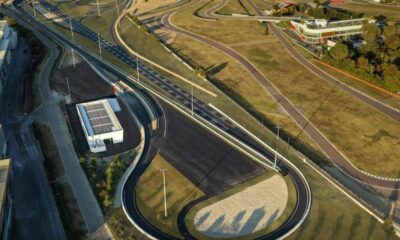Ferrari dévoile une piste d'essai avant la présentation de l'Elettrica