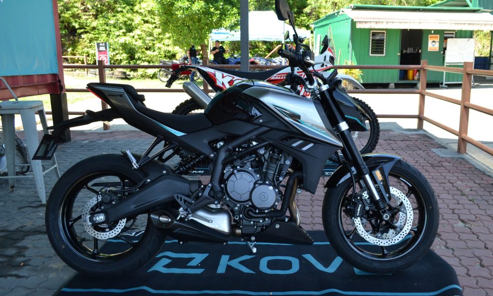 Kove 450R : Le Nouveau Challenger Quatre Cylindres en Ligne Poids-moyen Kove 450R : Le Nouveau Challenger Quatre Cylindres en Ligne Poids-moyen