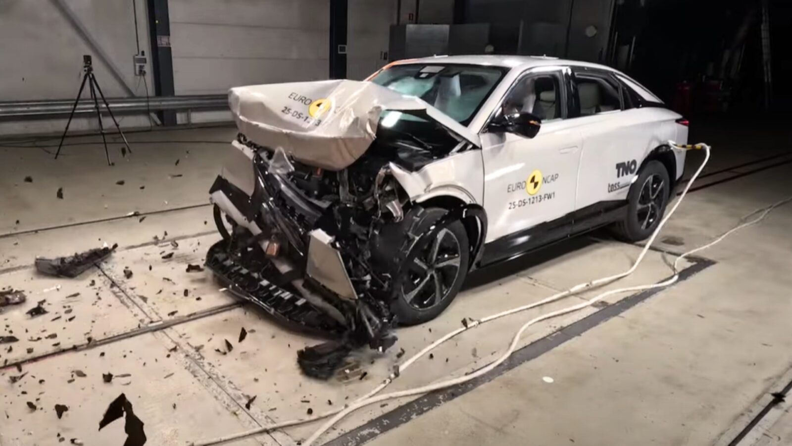Qu'est-il arrivé à la DS N°8, dépassée par les voitures chinoises au crash-test? Qu'est-il arrivé à la DS N°8, dépassée par les voitures chinoises au crash-test?