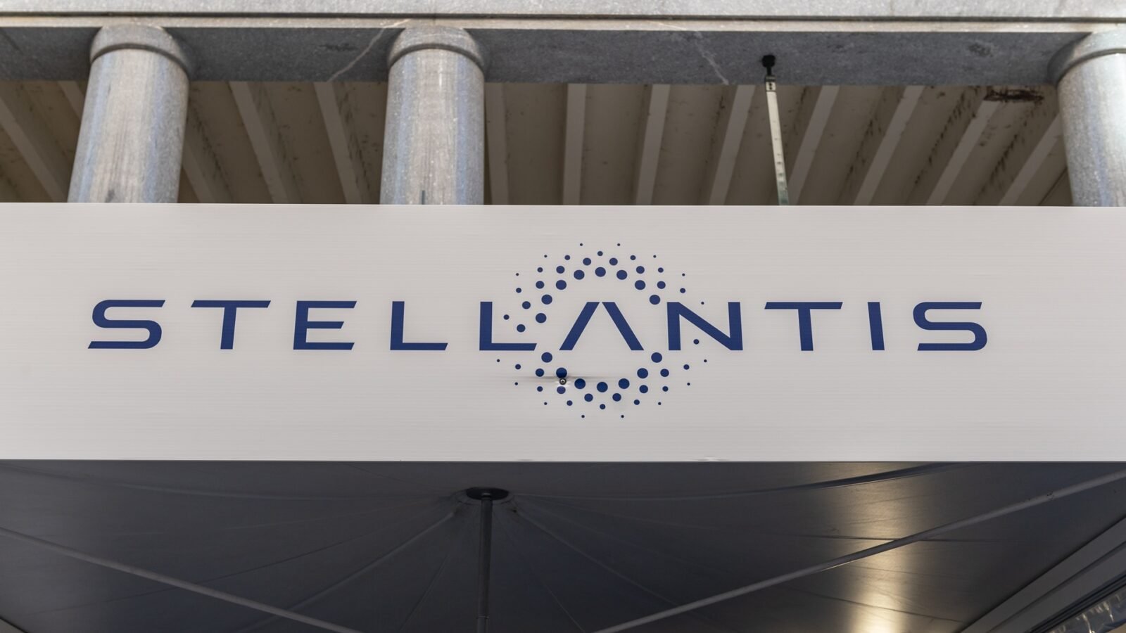 Stellantis: fermeture d'usine en France, 2000 salariés au chômage partiel