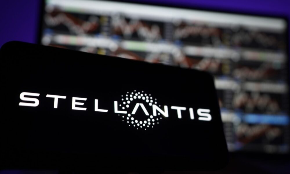 Stellantis : une troisième usine mise à l'arrêt, que se passe-t-il réellement ?