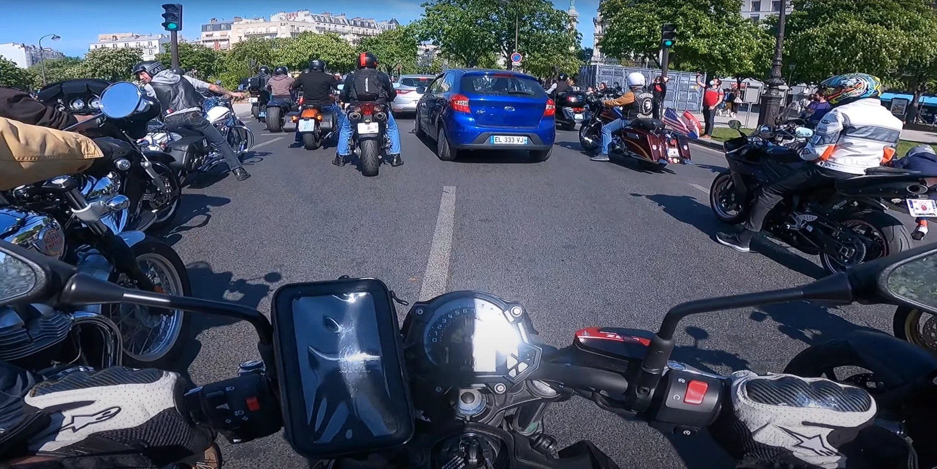 Contrôle technique moto : la colère gronde en Europe manifestation contrôle technique moto