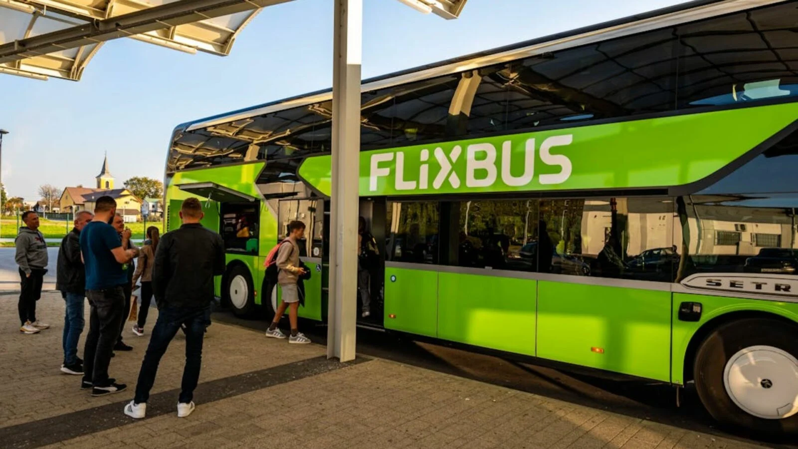 « Bercy ferme » : FlixBus doit quitter l'unique gare routière de Paris