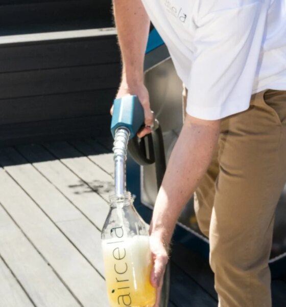 « Ce n'est pas censé fonctionner » : 4L d'essence par jour créés avec l'air ambiant