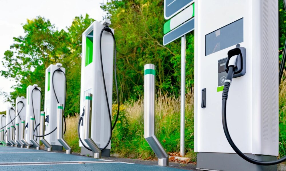 Bornes de recharge électrique : cibles privilégiées des vols et vandalismes