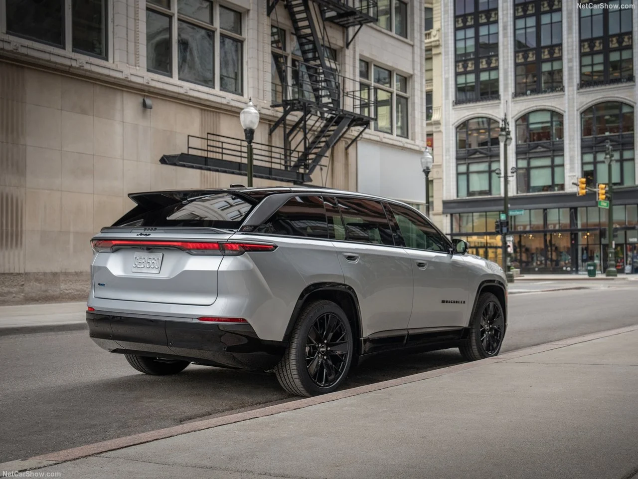 Jeep Wagoneer S électrique débarque en Europe : un mastodonte de 600 ch