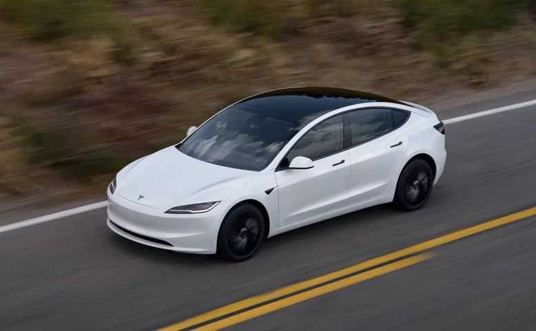 La conduite autonome Tesla désormais uniquement disponible par abonnement