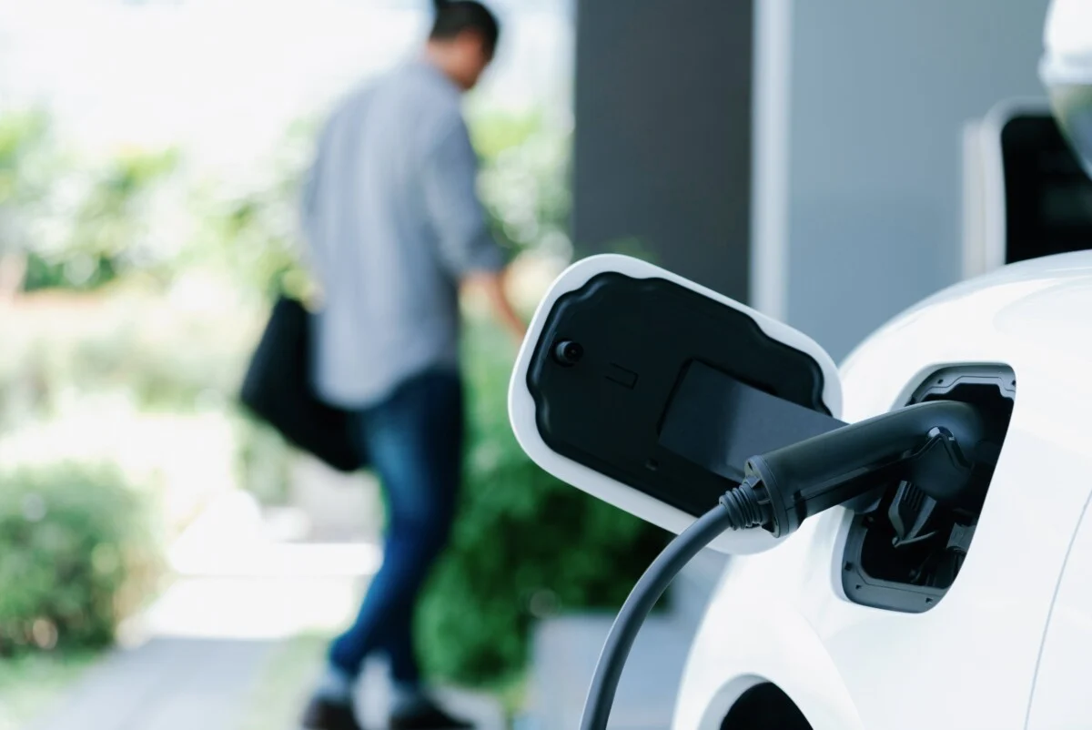 La véritable perte lors de la recharge d'une voiture électrique: au-delà du coût