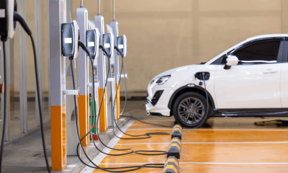 Voitures électriques: quelle part de marché anticipée pour 2026?