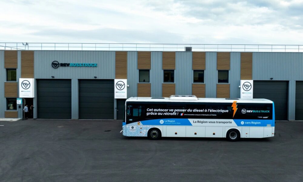 La France inaugure un site industriel de 1 600 m² dédié au rétrofit de camions