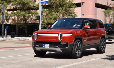 Réécris le titre suivant en ne dépassant pas les 80 caractères mais qui ne peut pas faire moins de 50 caractères. Utilises les mots clés les plus important en premier. titre à réécrire  : 50 000 robotaxis en préparation : la voiture sans conducteur passe à une nouvelle étape ne repond que le titre