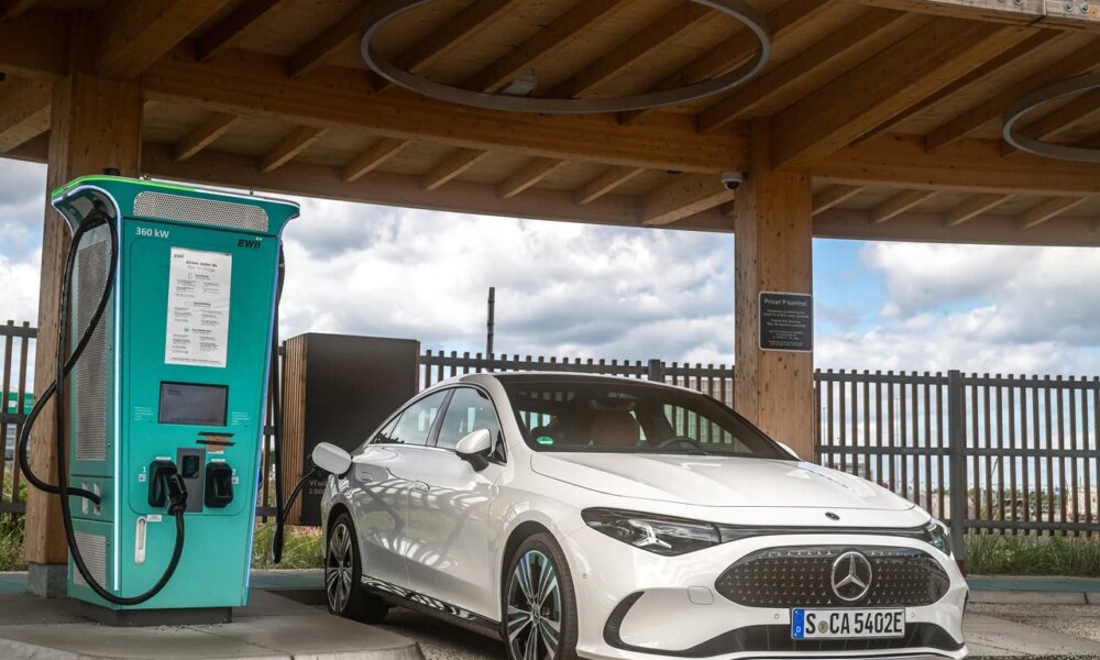 Travailler avec une voiture électrique : l'opinion des Français sur sa viabilité